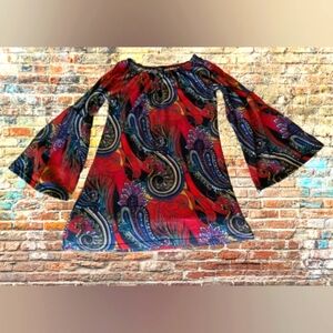 WinWin Red Blue Multi Paisley Blouse Bell Sleeves Women's S-M ✨ 3 /$13 ✨